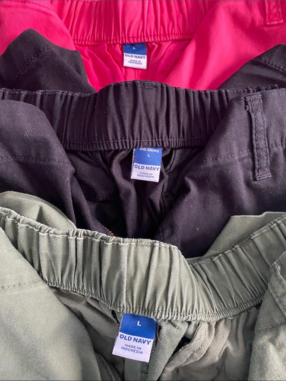 Three Old Navy Casual Shorts in Sage, Black & Hot Pink - Picture 4 of 4